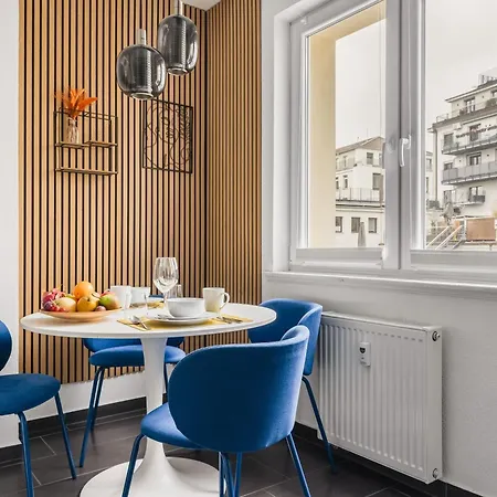 Apartment Modernes App Mit 2 Kingsize Betten Und Arbeitsplatz Essen